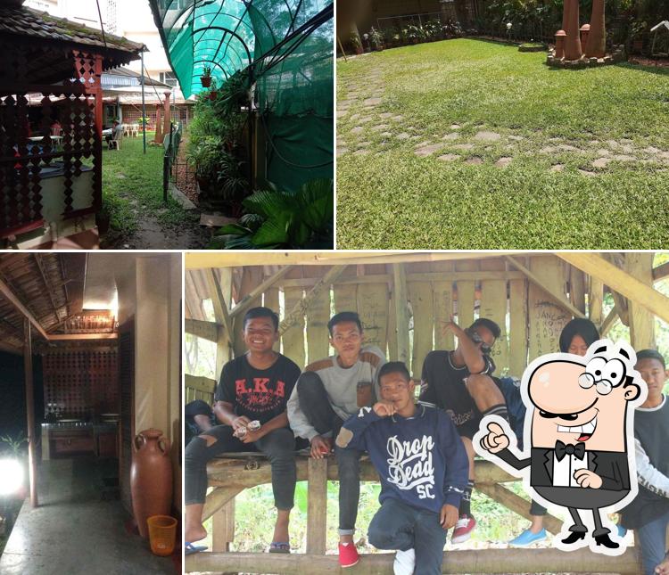 Enjoy the view at the outside area of Kempu