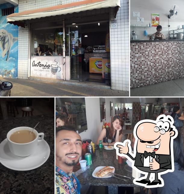 Antonia Cyber Café