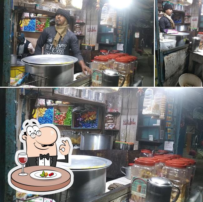 Food at Narayan Tea Stall