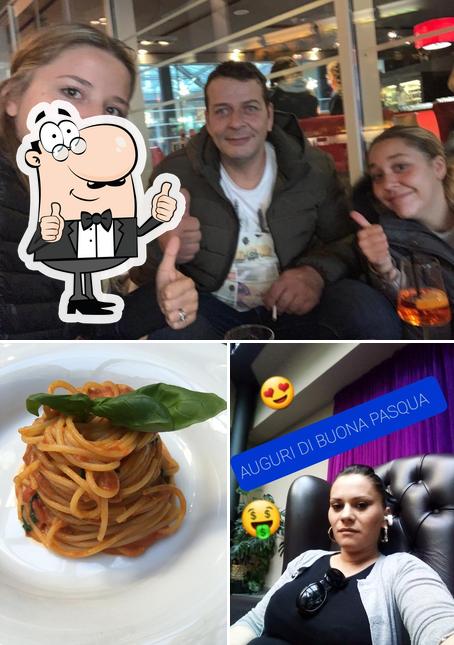 Guarda la immagine di B-bar