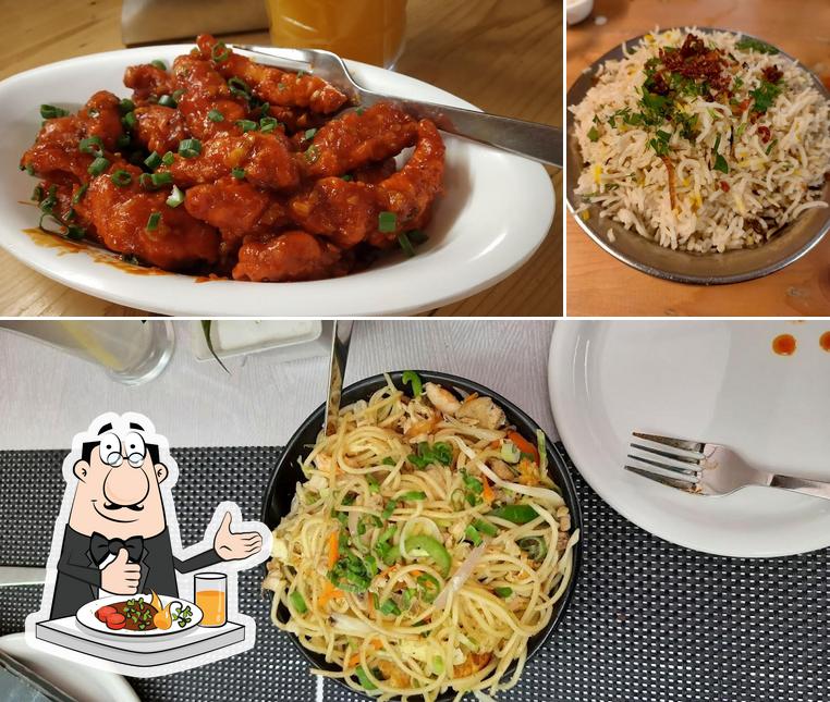 Food at Dee Sigdii House