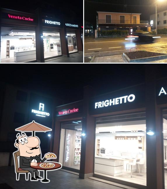 Guarda gli esterni di Movida Cafe'