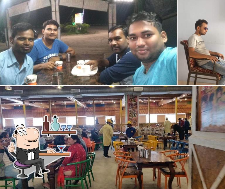 The interior of Bille Da Dhaba