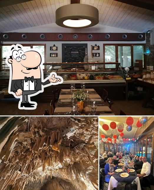 Questa è la immagine che mostra la interni e cibo di GROTTA MAONA bar-ristorante-grotta naturale-parco avventura