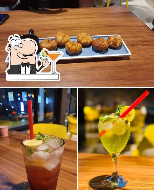 Among various things one can find drink and food at Pokket cafe