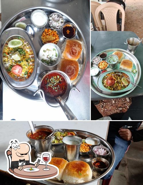 Food at Pranjal misal ( प्रांजल मिसळ)
