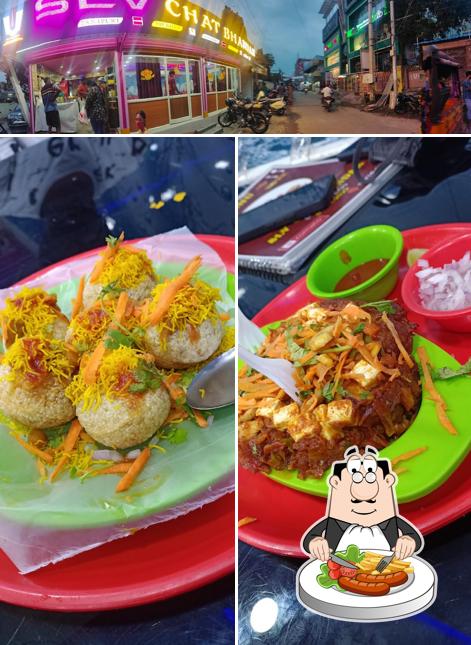 Food at SLV Chat Bandar
