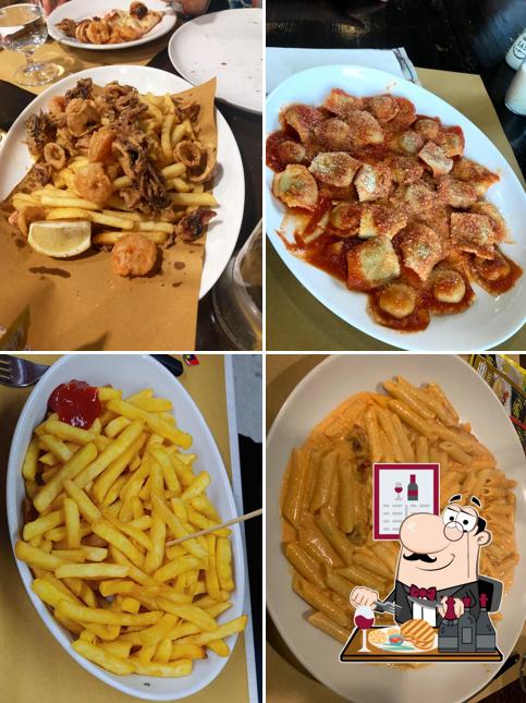 Pasti a base di carne vengono serviti a Rimopub