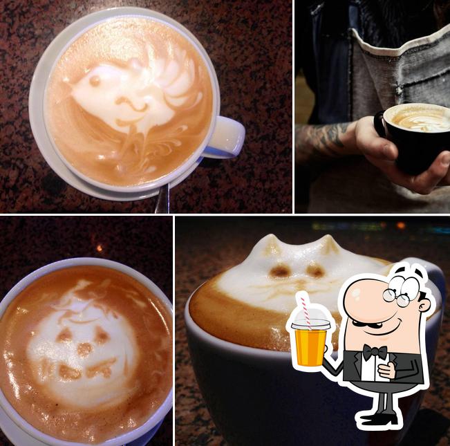 Goditi un drink a Kafič