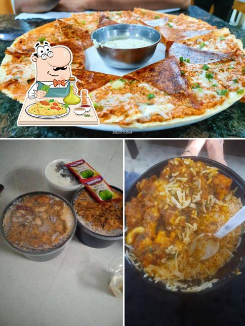 Food at Guntur Gongoora