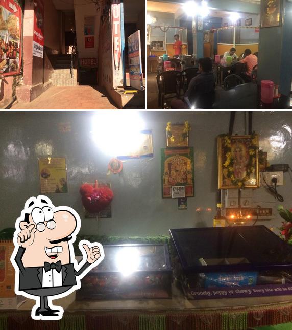 Hotel Mummy Daddy Family Restaurant