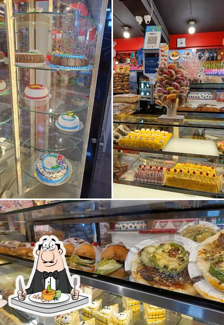 Food at Mayura Bakery and Juice halaguru