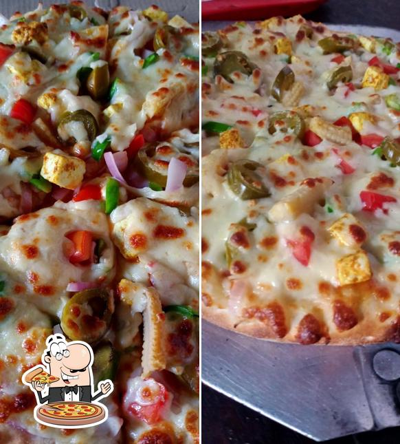 At Fresh n Fast is the Best Pizza Restaurant in Bhawanigarh, Family Restaurants in Bhawanigarh, Kitty Party Hall in Bhawanigarh, you can get pizza