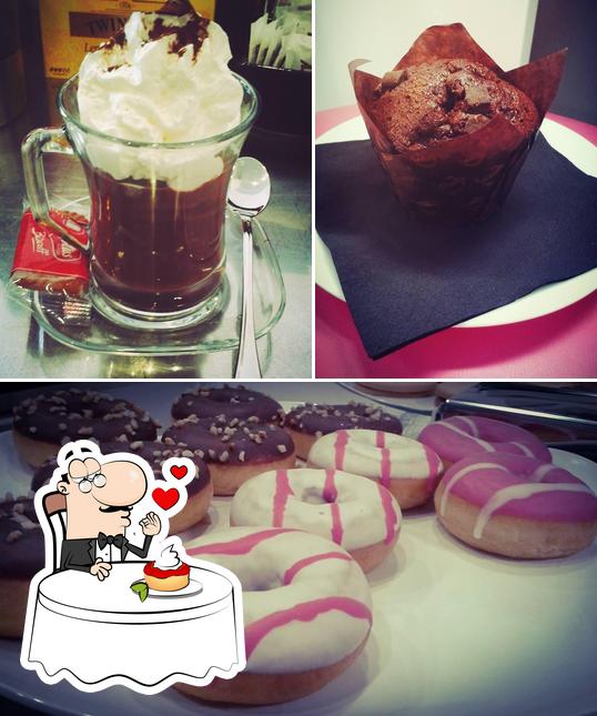 Bar Noir Caffè serve un'ampia varietà di dessert