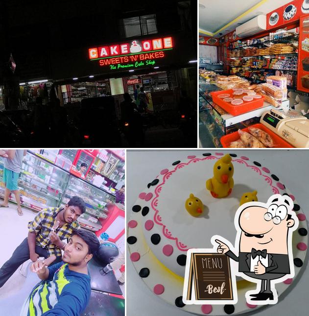 Look at the picture of Cake One SWEETS ‘N’ BAKES