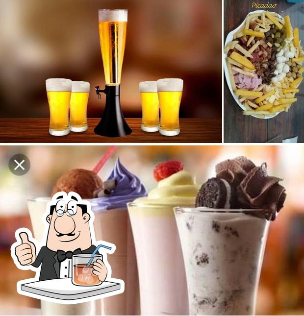 Confira a ilustração ilustrando bebida e comida no Swing Café & Bar São Pedro do Sul RS