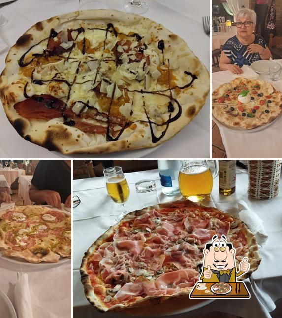 A Il Portichetto, puoi provare una bella pizza