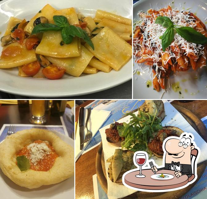 Platti al Piccola Ischia Pizzeria (Via Morgagni)