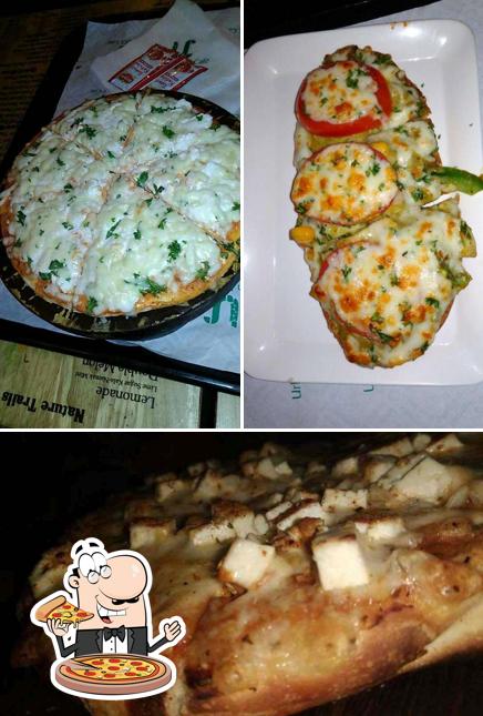 Get different types of pizza