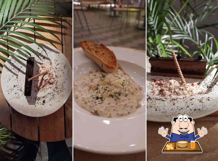 Clam chowder at The Hauss