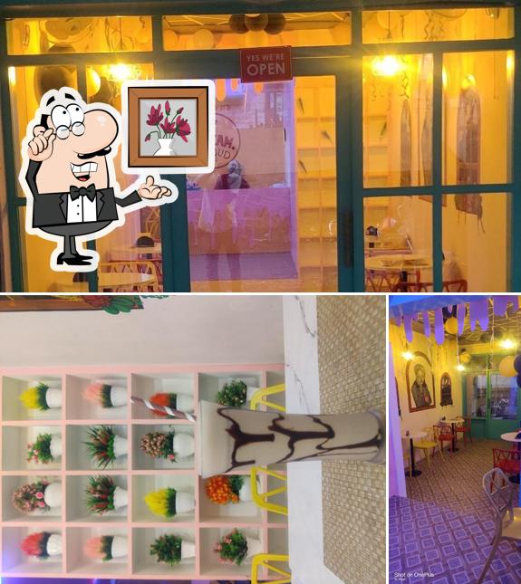 Check out how Cafe Cream Cloud looks inside