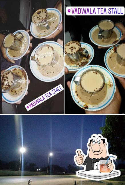 The picture of drink and exterior at Vadwala Tea Stall