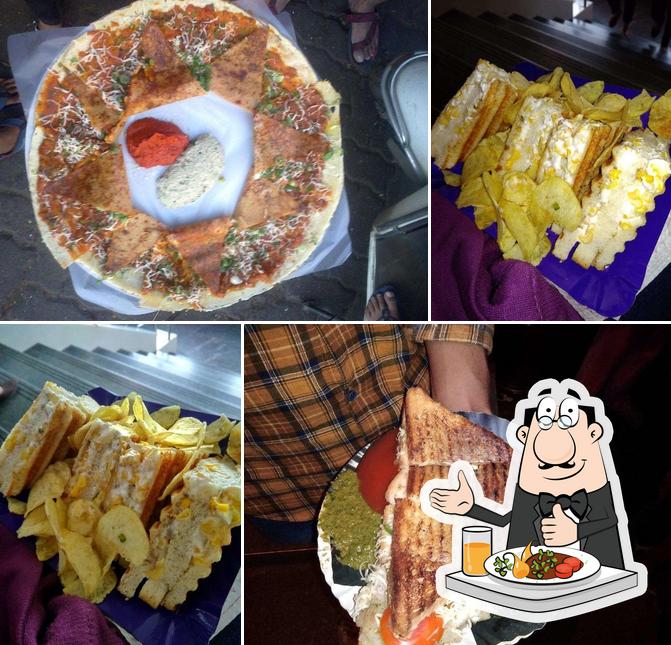 Food at Mithibai College Ka Famous Sandwich