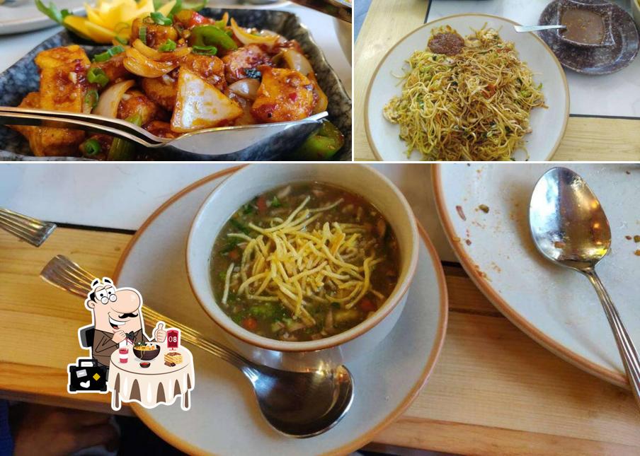 Food at One Degree East Cafe