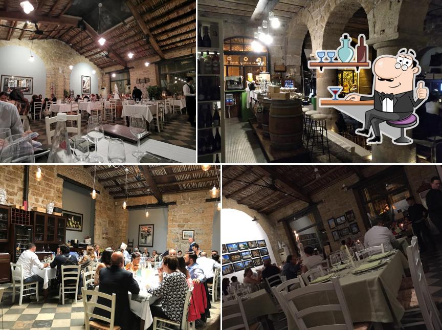 Gli interni di Osteria Ballarò