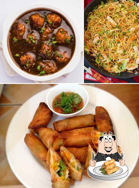 Spring rolls at O My Chinese