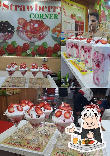 Food at Strawberry Corner