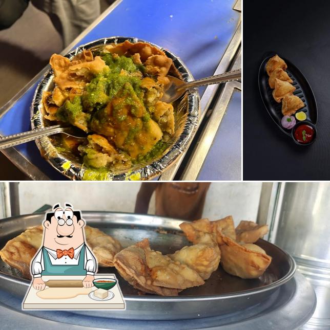 Samosa at Bihari Samosa Centre( Nadiad wala) in chandkheda Ahmdavad