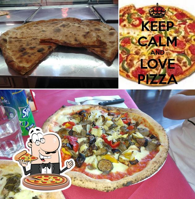 Prenditi una pizza a Mediterraneo Piano D'accio