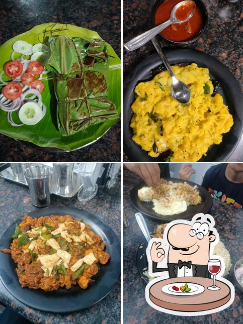Food at Kuttanadan Puncha Family Restaurant