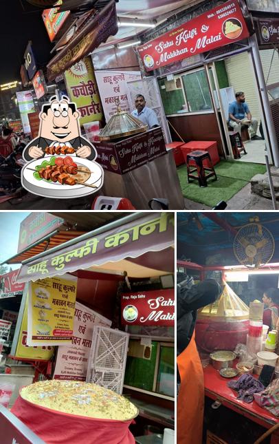 Among different things one can find food and exterior at Sahu Kulfi & Makkhan Malai