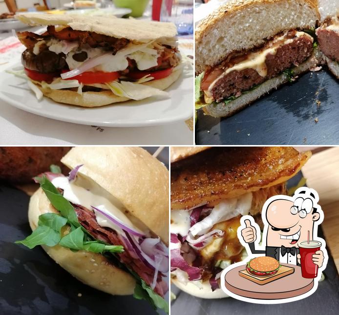 Ordina un hamburger a Meat & Co. Home Restaurant