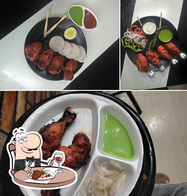 Get meat dishes at Tandoori shawarma