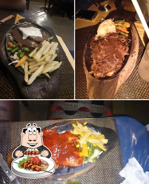 Food at Dandeys Grill house