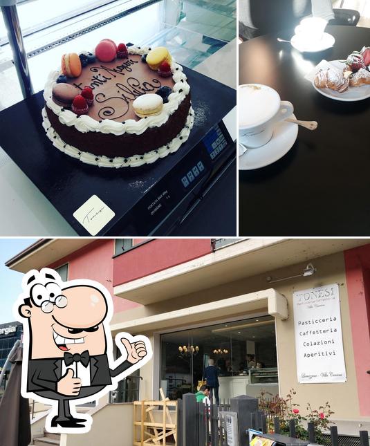 Ecco una foto di Bar Pasticceria Tonesi