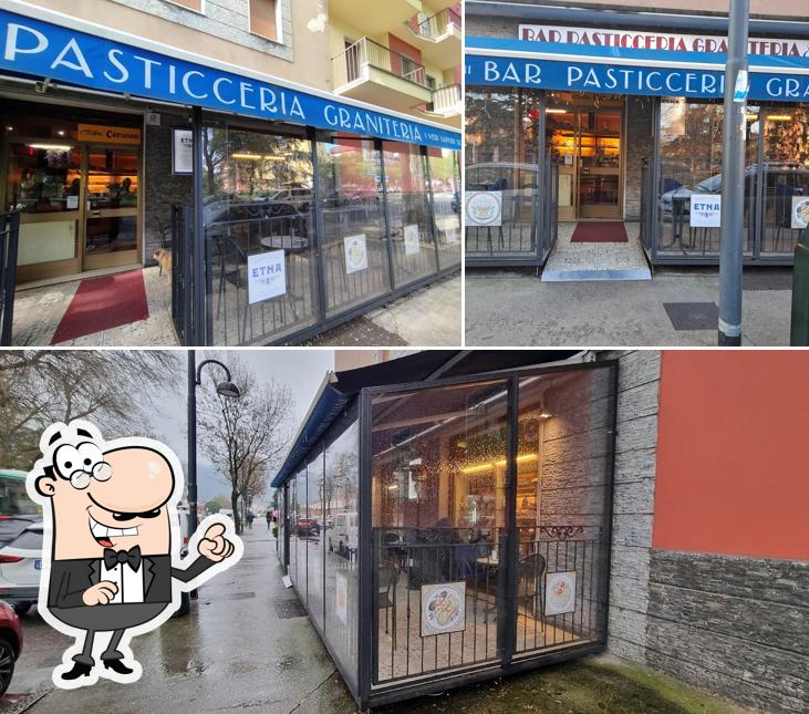 Gli esterni di Etna Pasticceria Graniteria