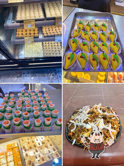 Food at Sunaina Sweets