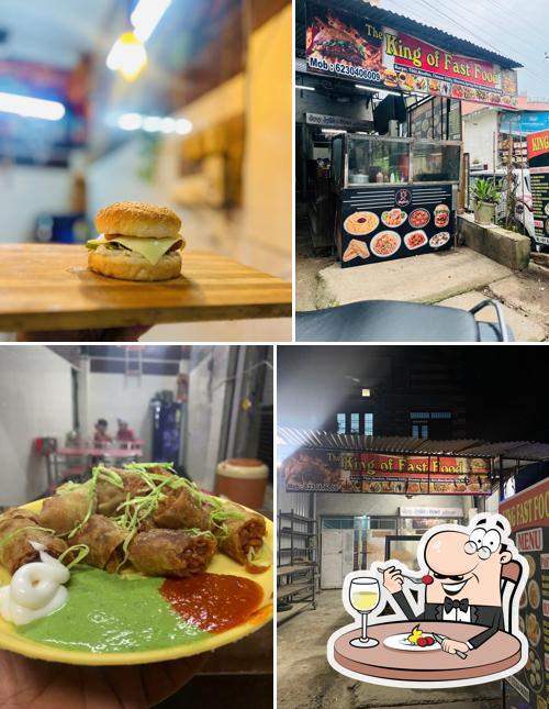 Food at king of fast food cafe