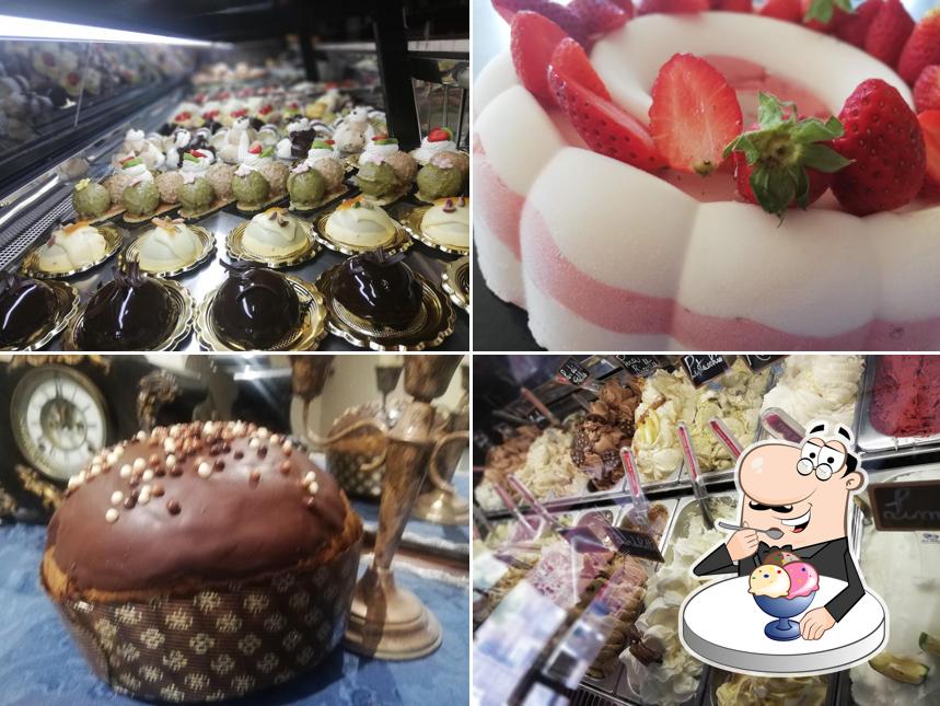 Pasticceria Orlando & D'Alberti serve un'ampia varietà di dessert