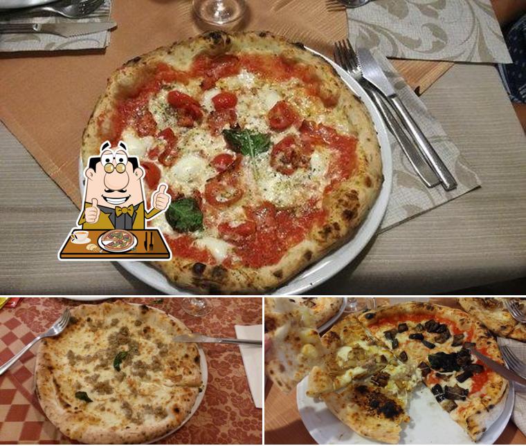 Ordina tra le svariate varianti di pizza