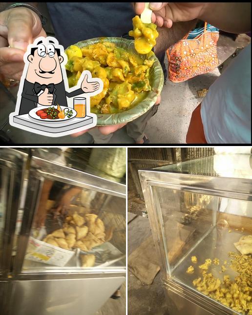 Food at Mohanji Bhujia Wale