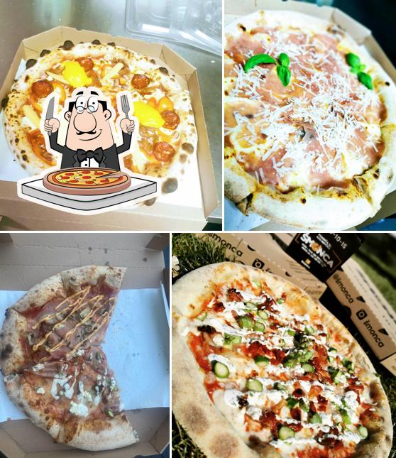 Scegli una pizza a Picerija Šmonca