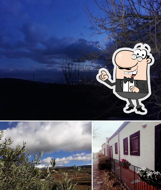 Guarda gli esterni di Ristorante Vino Di Cana