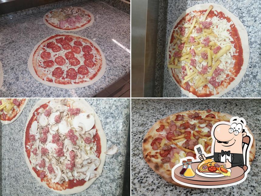 Ordina tra le svariate varianti di pizza