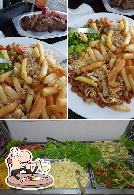 Comida em Restauranter Feijão com Arroz