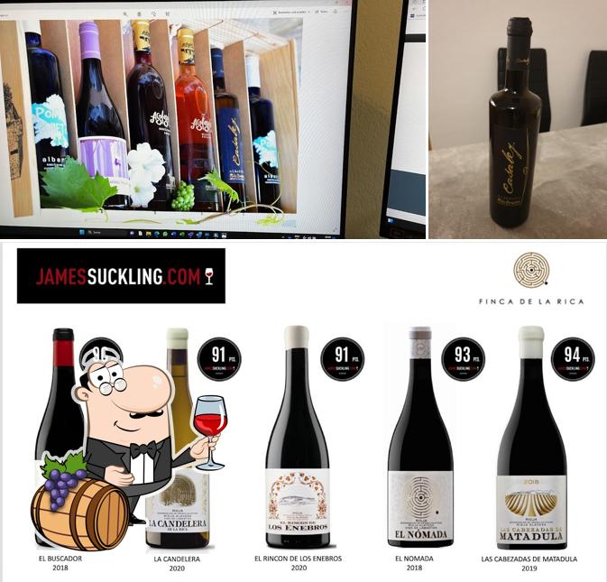 È gradevole bersi un bicchiere di vino a Sartal Solla Wein